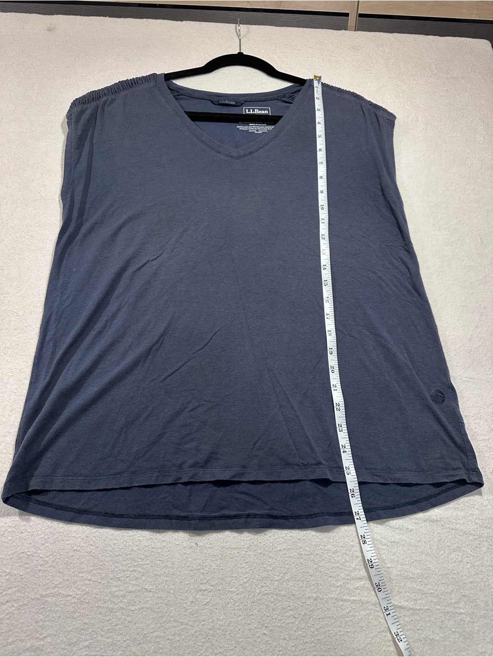 L.L. Bean Women’s Navy V‑Neck Sleeveless Tank - Picture 2 of 11